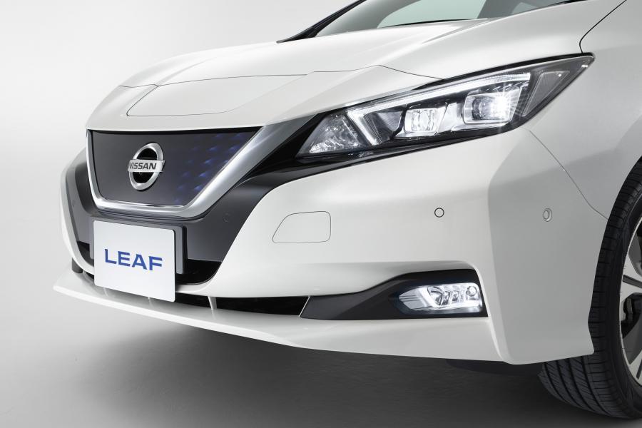 Детали экстерьера Nissan Leaf 2018 года  (JP) (фото 23 из 35)
